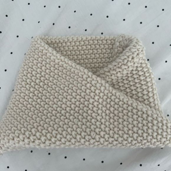 Zara wool knit bandana or neck warmer wrap, off white - Picture 1 of 2